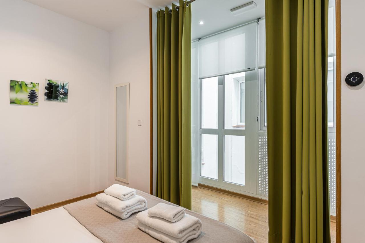 Waou Apartamentos En Sol Confort 7 Мадрид Экстерьер фото